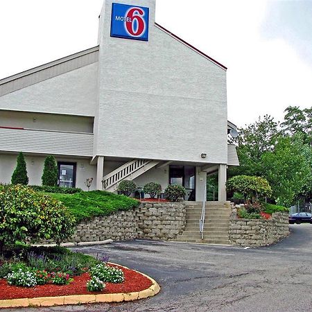Days Inn By Wyndham Cincinnati I-71 Silverton エクステリア 写真